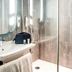 Ibis Liberdade 2*